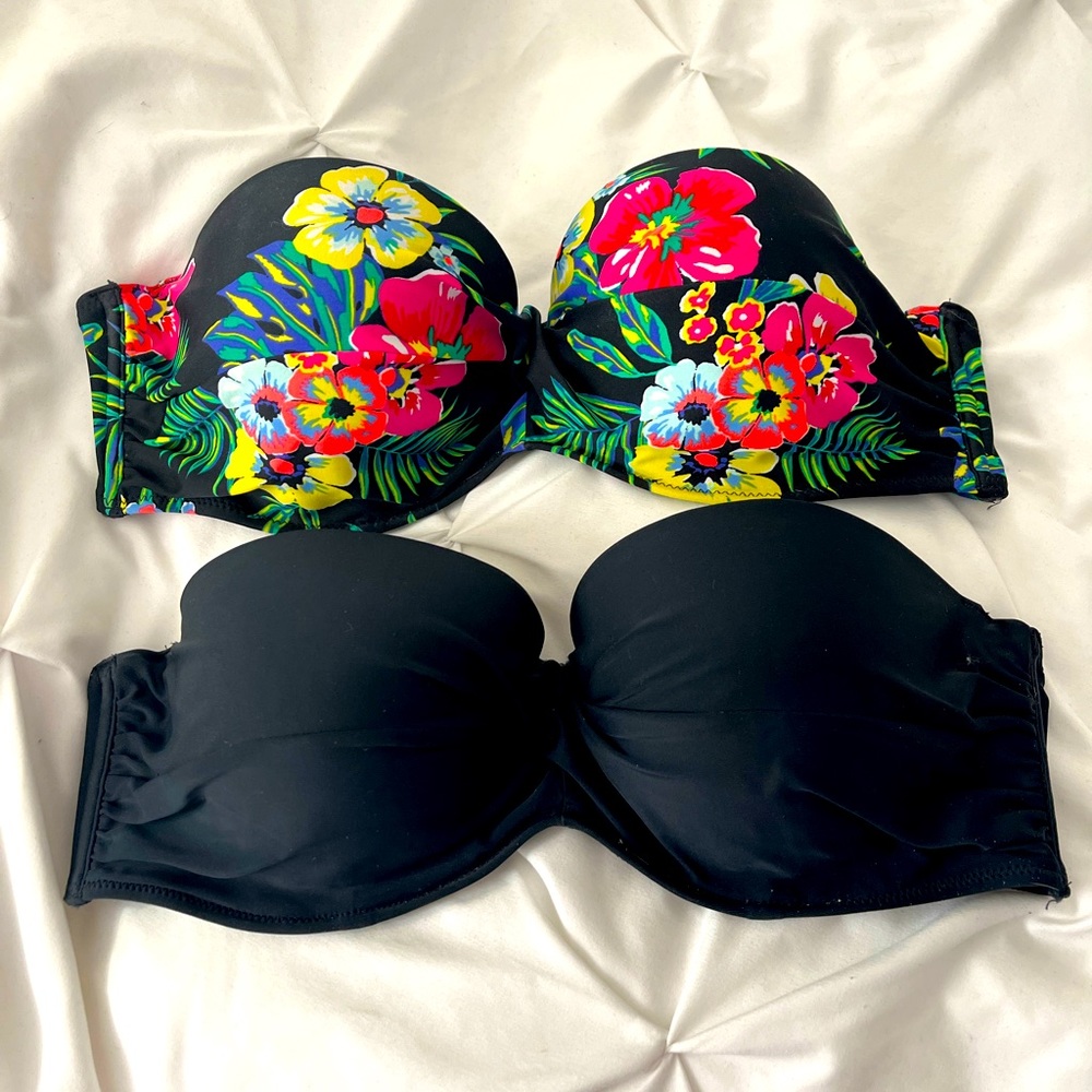 Pair of Old Navy bikini push up tops.